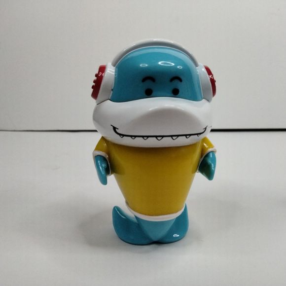 Remka Figures Asain Mom Dad Lexa Gill The Shark Ryans Doll family World Lot of 4 - Picture 10 of 16